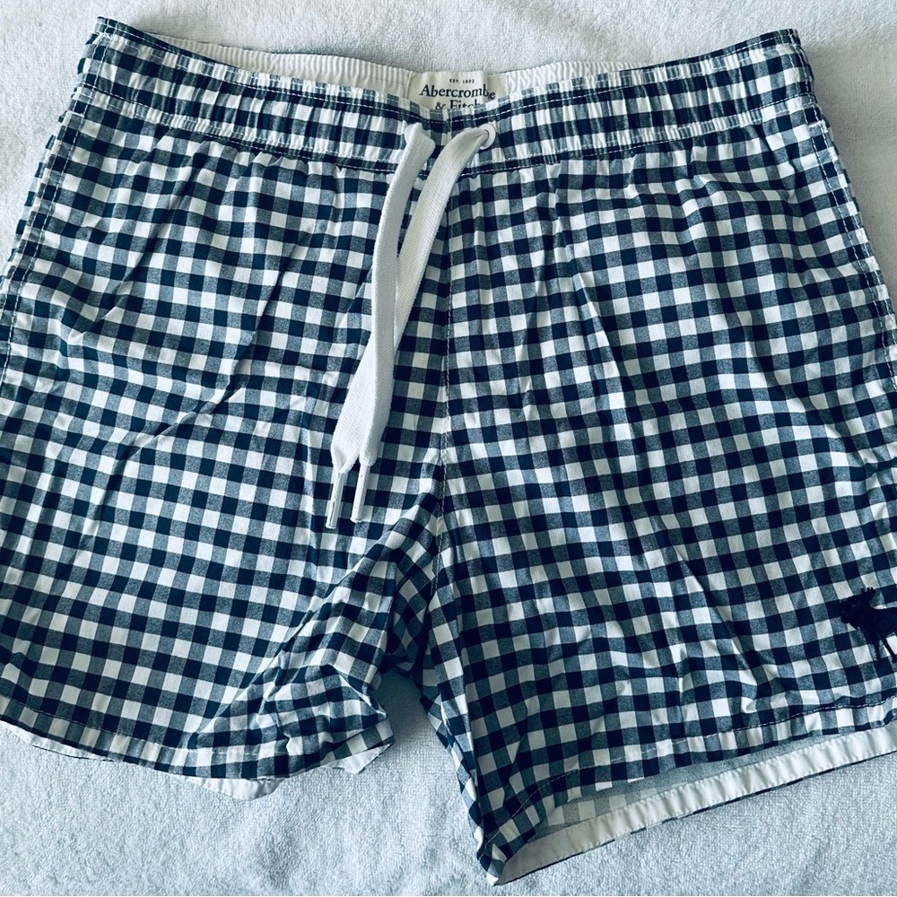 Preowned Abercrombie & Fitch Men’s Swimming Dark Blue White Plaid Logo Sz Large
